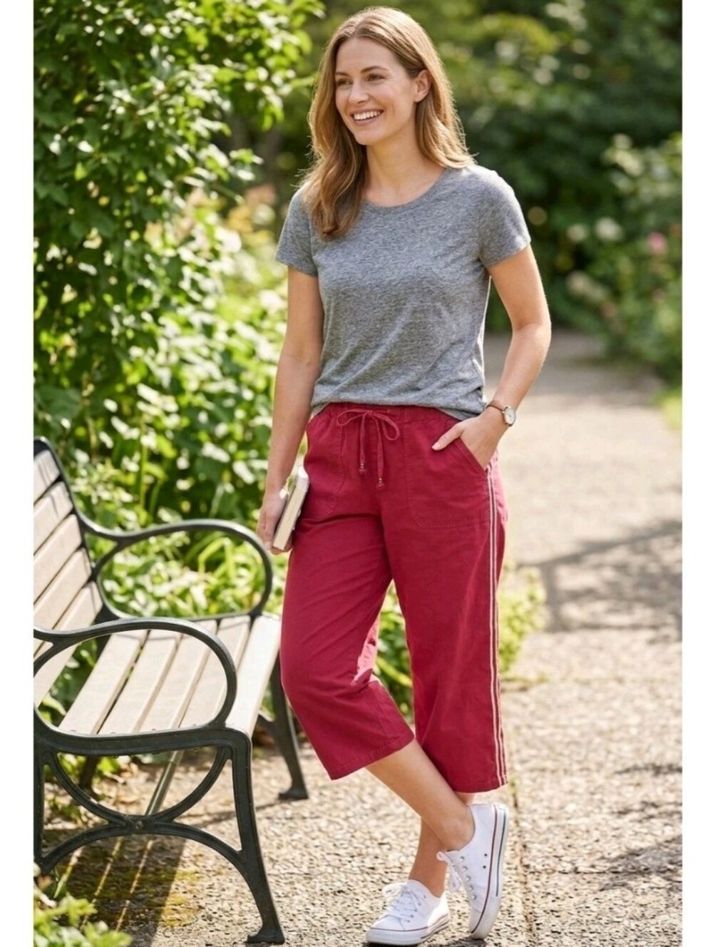 Gloria Vanderbilt Y2K Tomato Red Crop Drawstring Capris With Some Wash Wear